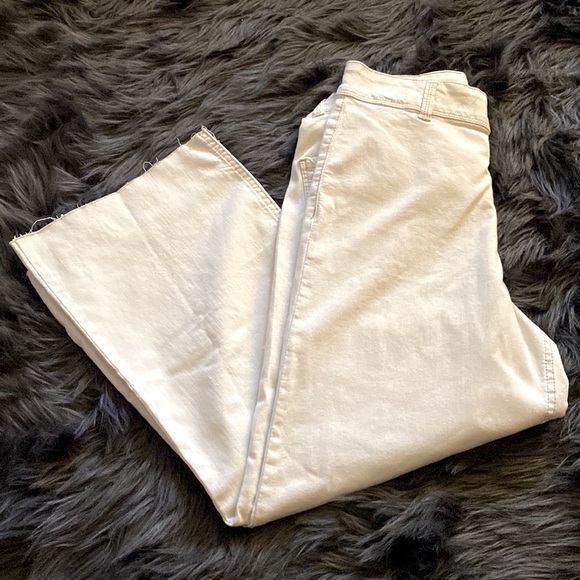 🐥🌷Wide Leg Raw Hem Jeans Size 7/28 - Picture 5 of 7